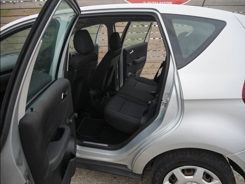 Mercedes-Benz A Class 1.5 A160 BlueEfficiency Classic SE Hatchback 5dr Petrol Manual (139 g/km, 95 bhp) 5dr Manual 2026