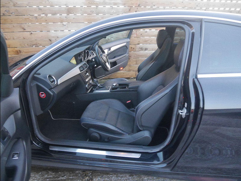 Mercedes-Benz C Class 2.1 C220 CDI AMG Sport Edition Coupe 2dr Diesel G-Tronic+ Euro 5 (s/s) (170 ps) 2dr Automatic 2026