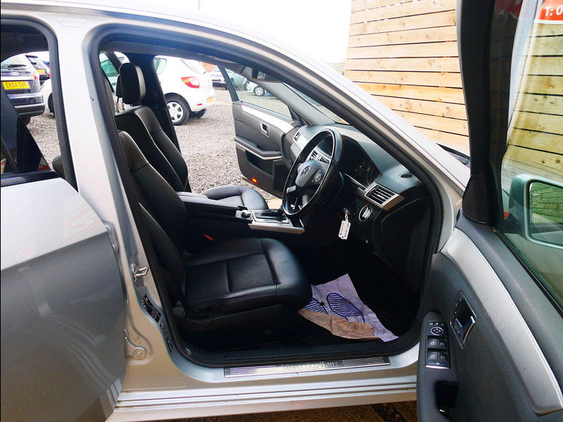 Mercedes-Benz E Class 2.1 E200 CDI BlueEfficiency SE Edition 125 G-Tronic+ Euro 5 (s/s) 4dr 4dr Automatic 2025