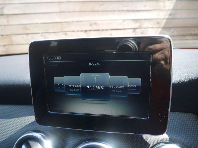 Mercedes-Benz GLA 1.6 GLA200 SE Euro 6 (s/s) 5dr 5dr Manual 2025