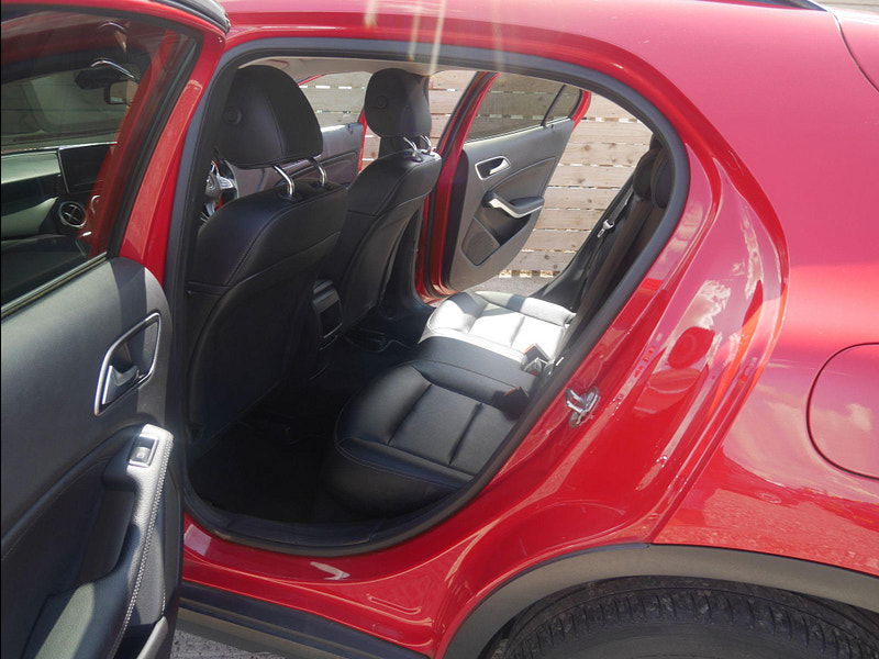 Mercedes-Benz GLA 1.6 GLA200 SE Euro 6 (s/s) 5dr 5dr Manual 2025