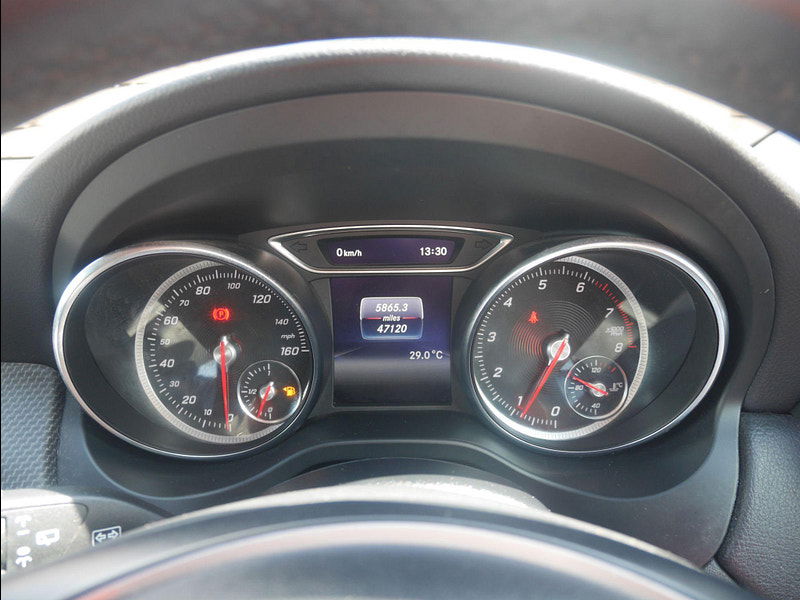 Mercedes-Benz GLA 1.6 GLA200 SE Euro 6 (s/s) 5dr 5dr Manual 2025