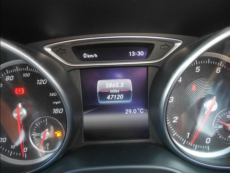 Mercedes-Benz GLA 1.6 GLA200 SE Euro 6 (s/s) 5dr 5dr Manual 2025