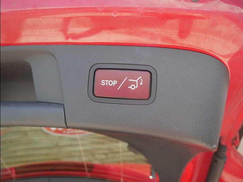 Mercedes-Benz GLA 1.6 GLA200 SE Euro 6 (s/s) 5dr 5dr Manual 2025