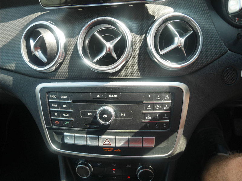 Mercedes-Benz GLA 1.6 GLA200 SE Euro 6 (s/s) 5dr 5dr Manual 2025