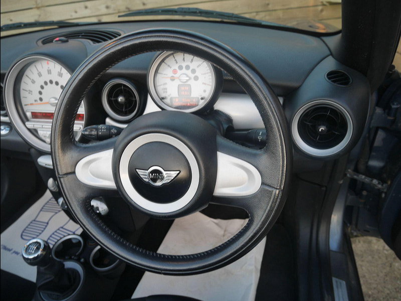 MINI Convertible 1.6 One Convertible 2dr Petrol Manual Euro 5 (98 ps) 2dr Manual 2026
