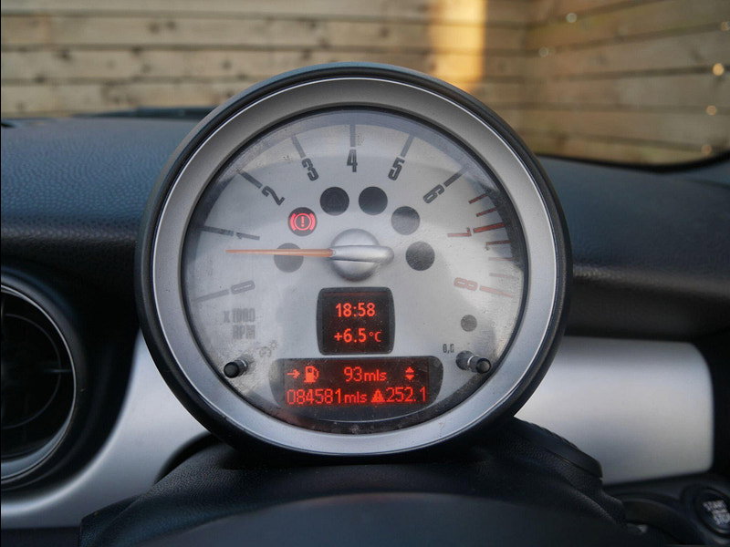 MINI Convertible 1.6 One Convertible 2dr Petrol Manual Euro 5 (98 ps) 2dr Manual 2026