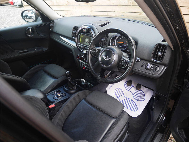 MINI Countryman 1.5 Cooper Euro 6 (s/s) 5dr 5dr Manual 2025