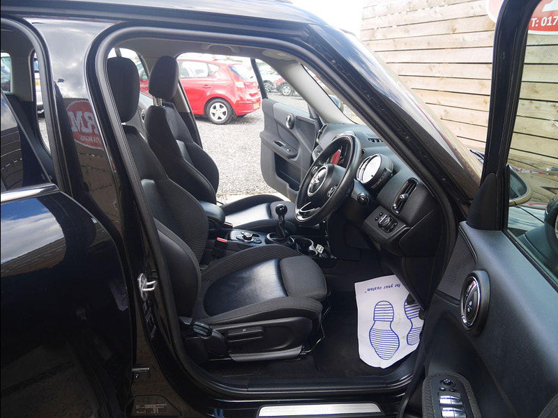 MINI Countryman 1.5 Cooper Euro 6 (s/s) 5dr 5dr Manual 2025