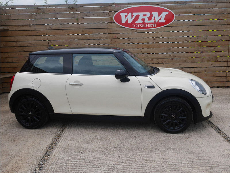 MINI Hatch 1.5 Cooper D Euro 6 (s/s) 3dr 3dr Manual 2025