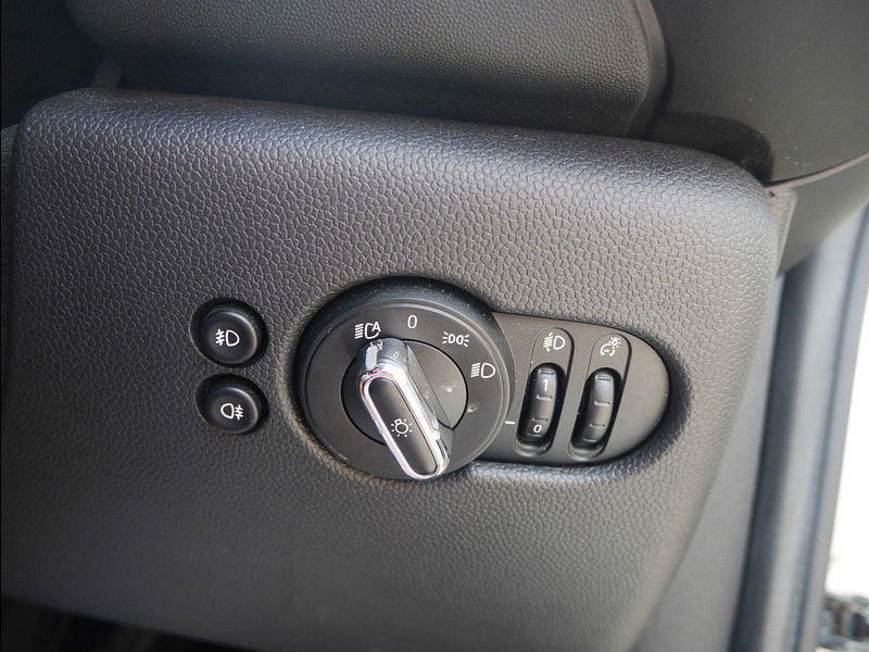 MINI Hatch 1.5 Cooper D Euro 6 (s/s) 3dr 3dr Manual 2025