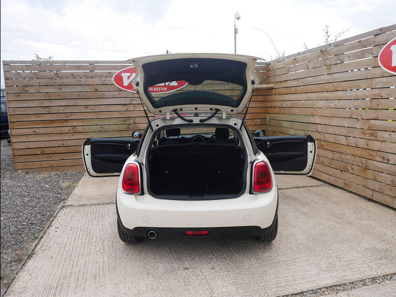MINI Hatch 1.5 Cooper D Euro 6 (s/s) 3dr 3dr Manual 2025