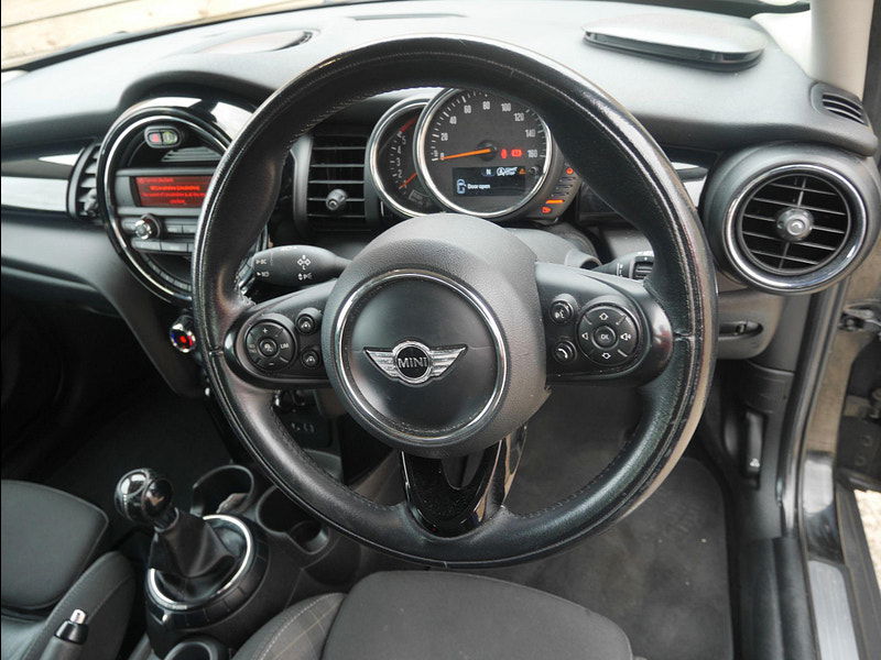 MINI Hatch 1.5 Cooper D Euro 6 (s/s) 5dr 5dr Manual 2025