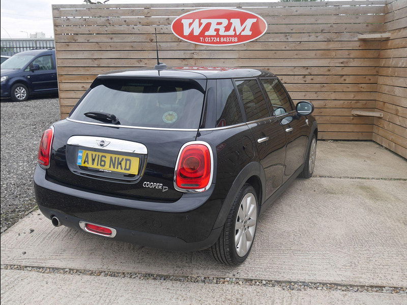 MINI Hatch 1.5 Cooper D Euro 6 (s/s) 5dr 5dr Manual 2025