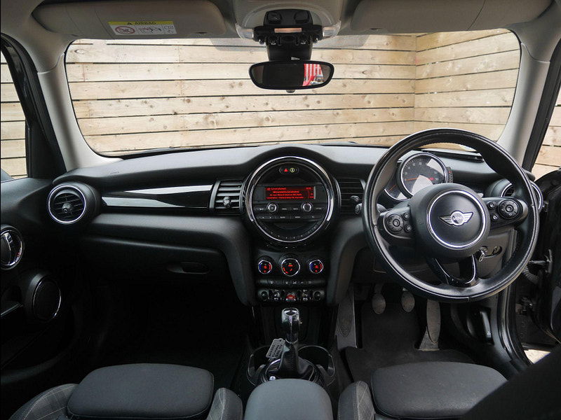MINI Hatch 1.5 Cooper D Euro 6 (s/s) 5dr 5dr Manual 2025