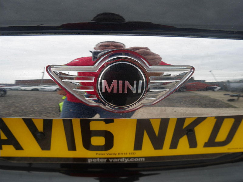 MINI Hatch 1.5 Cooper D Euro 6 (s/s) 5dr 5dr Manual 2025