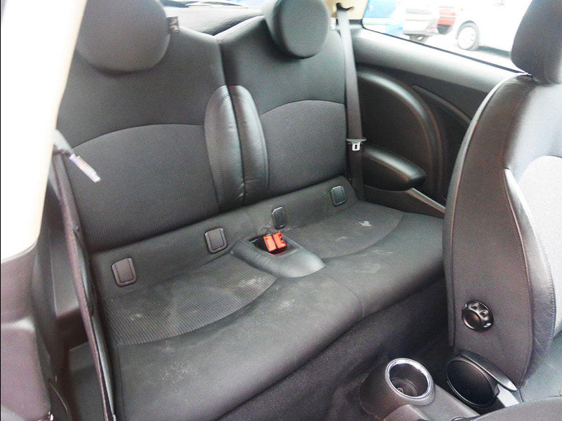 MINI Hatch 1.6 Cooper D Hatchback 3dr Diesel Manual Euro 5 (s/s) (112 ps) 3dr Manual 2025