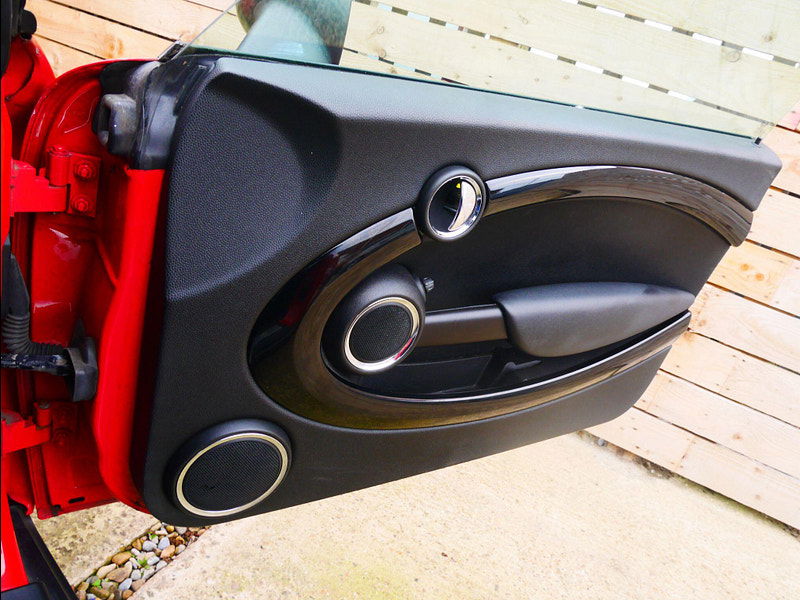 MINI Hatch 1.6 Cooper D Hatchback 3dr Diesel Manual Euro 5 (s/s) (112 ps) 3dr Manual 2025