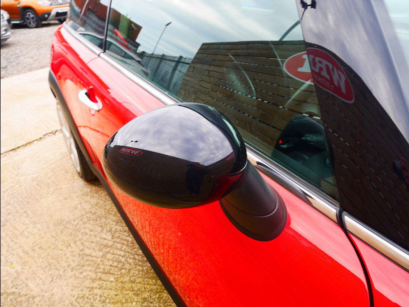 MINI Hatch 1.6 Cooper D Hatchback 3dr Diesel Manual Euro 5 (s/s) (112 ps) 3dr Manual 2025