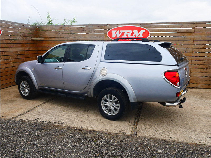 Mitsubishi L200 2.5 DI-D Barbarian 4WD Euro 5 4dr (LB) 4dr Manual 2025