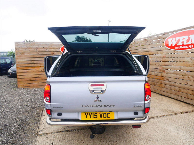 Mitsubishi L200 2.5 DI-D Barbarian 4WD Euro 5 4dr (LB) 4dr Manual 2025