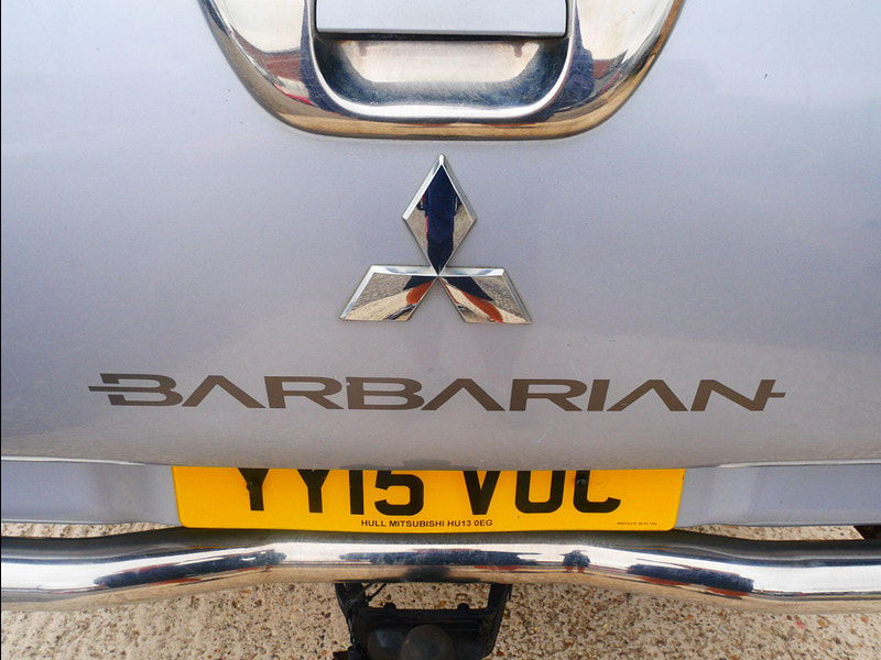 Mitsubishi L200 2.5 DI-D Barbarian 4WD Euro 5 4dr (LB) 4dr Manual 2025