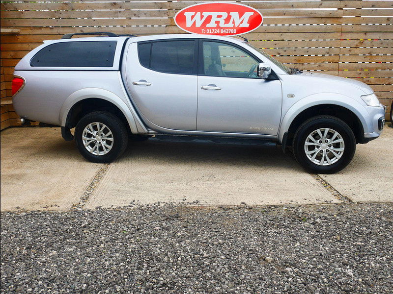 Mitsubishi L200 2.5 DI-D Barbarian 4WD Euro 5 4dr (LB) 4dr Manual 2025