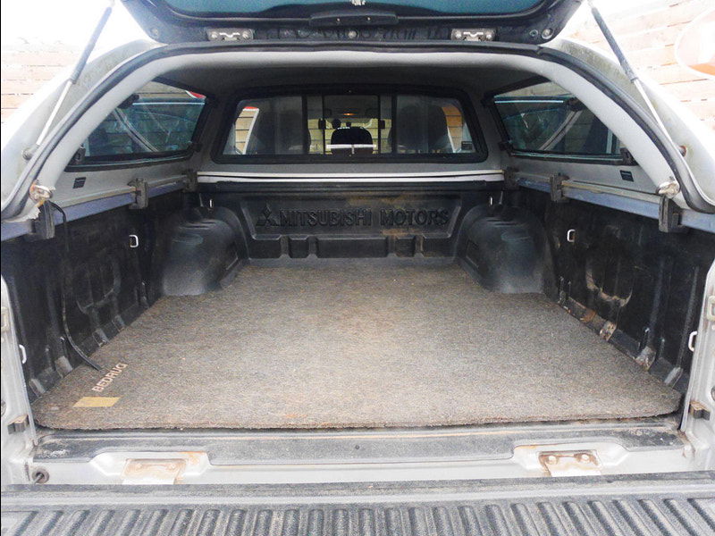 Mitsubishi L200 2.5 DI-D Barbarian 4WD Euro 5 4dr (LB) 4dr Manual 2025