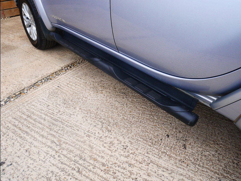 Mitsubishi L200 2.5 DI-D Barbarian 4WD Euro 5 4dr (LB) 4dr Manual 2025