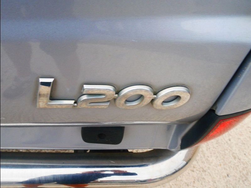 Mitsubishi L200 2.5 DI-D Barbarian 4WD Euro 5 4dr (LB) 4dr Manual 2025