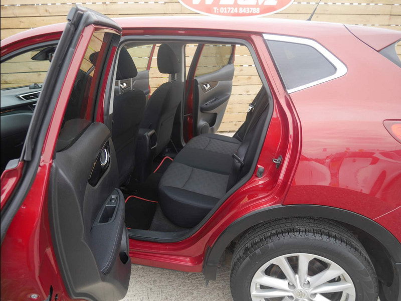 Nissan Qashqai 1.5 dCi Acenta Premium 2WD Euro 5 (s/s) 5dr 5dr Manual 2025
