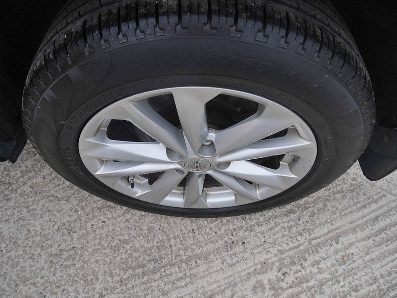 Nissan Qashqai 1.5 dCi Acenta Premium 2WD Euro 5 (s/s) 5dr 5dr Manual 2025