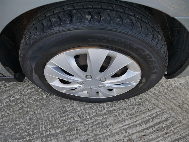 Nissan Tiida  5dr Manual 2025