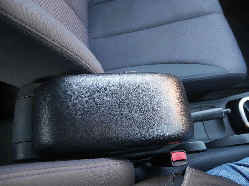 Nissan Tiida  5dr Manual 2025