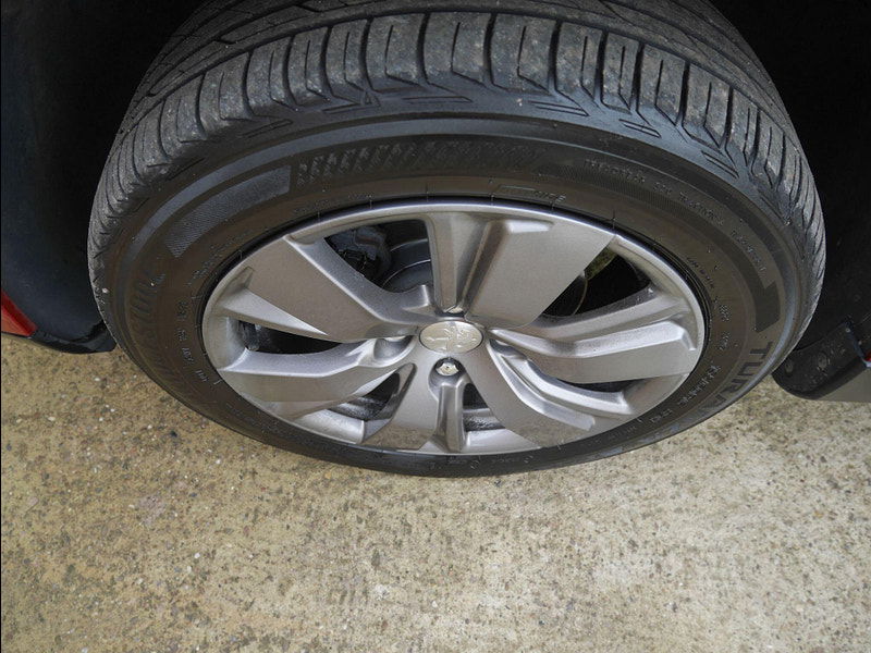 Peugeot 2008 1.2 PureTech Active SUV 5dr Petrol Manual Euro 6 (s/s) (82 ps) 5dr Manual 2025