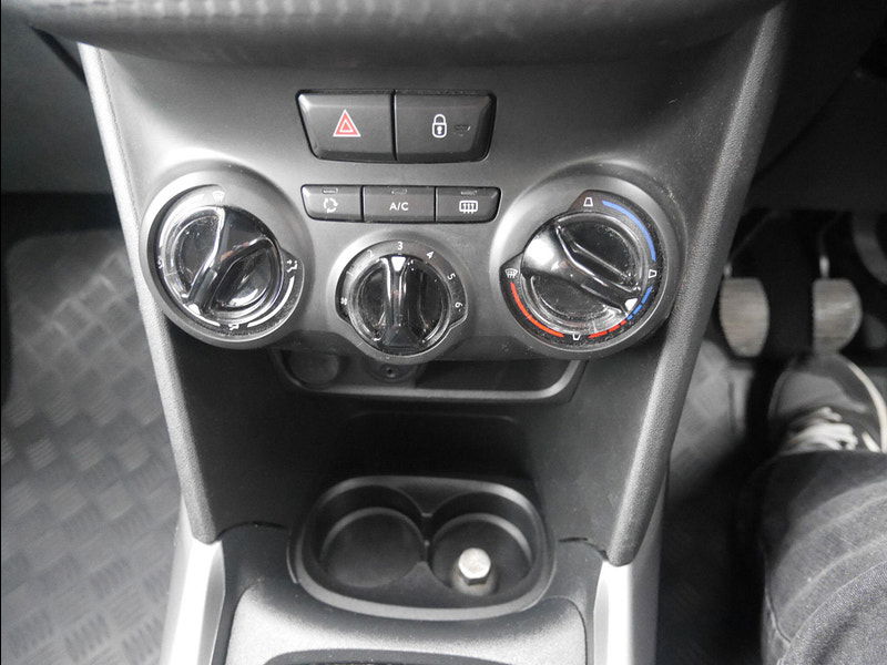 Peugeot 2008 1.2 PureTech Active SUV 5dr Petrol Manual Euro 6 (s/s) (82 ps) 5dr Manual 2025