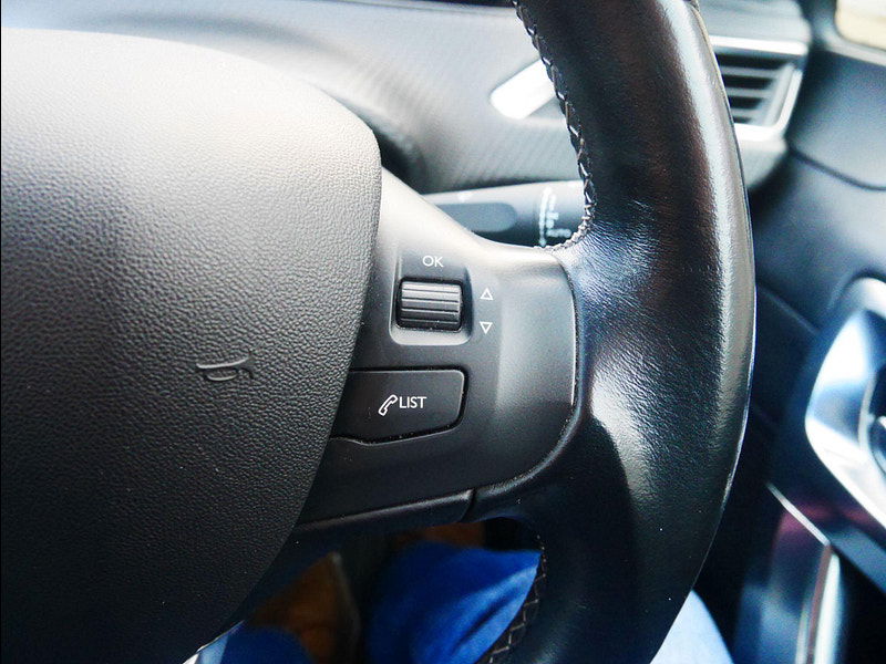 Peugeot 2008 1.2 PureTech GPF Allure SUV 5dr Petrol Manual Euro 6 (s/s) (130 ps) 5dr Manual 2026