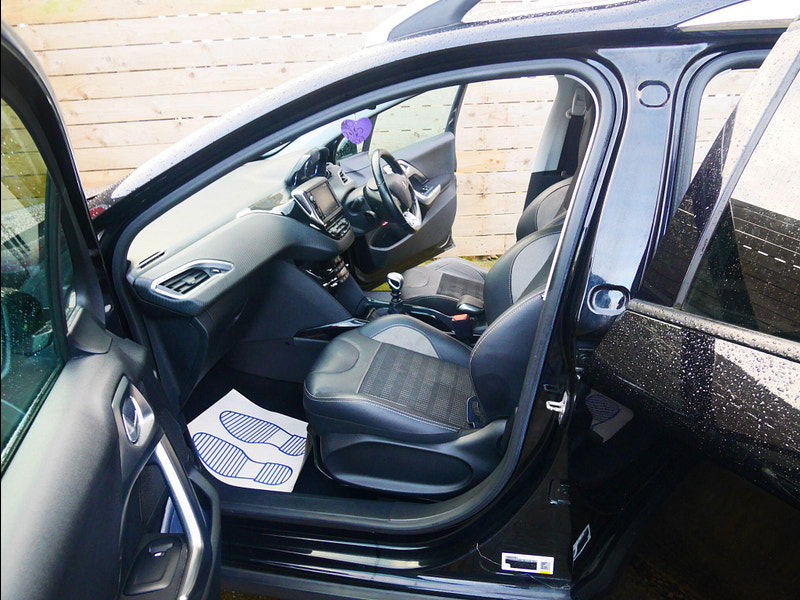 Peugeot 2008 1.2 PureTech GPF Allure SUV 5dr Petrol Manual Euro 6 (s/s) (130 ps) 5dr Manual 2026