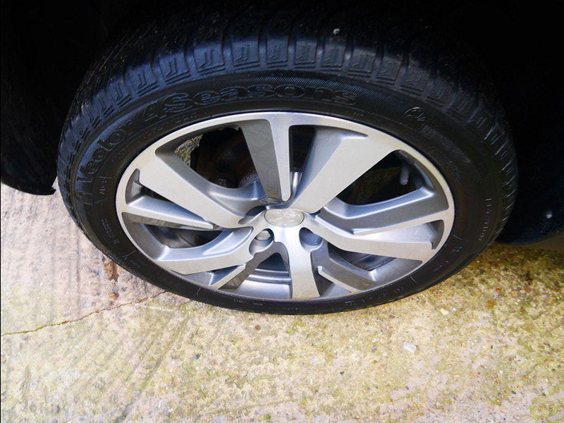 Peugeot 2008 1.2 PureTech GPF Allure SUV 5dr Petrol Manual Euro 6 (s/s) (130 ps) 5dr Manual 2026