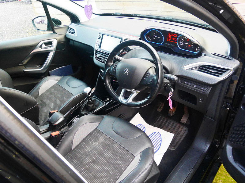 Peugeot 2008 1.2 PureTech GPF Allure SUV 5dr Petrol Manual Euro 6 (s/s) (130 ps) 5dr Manual 2026