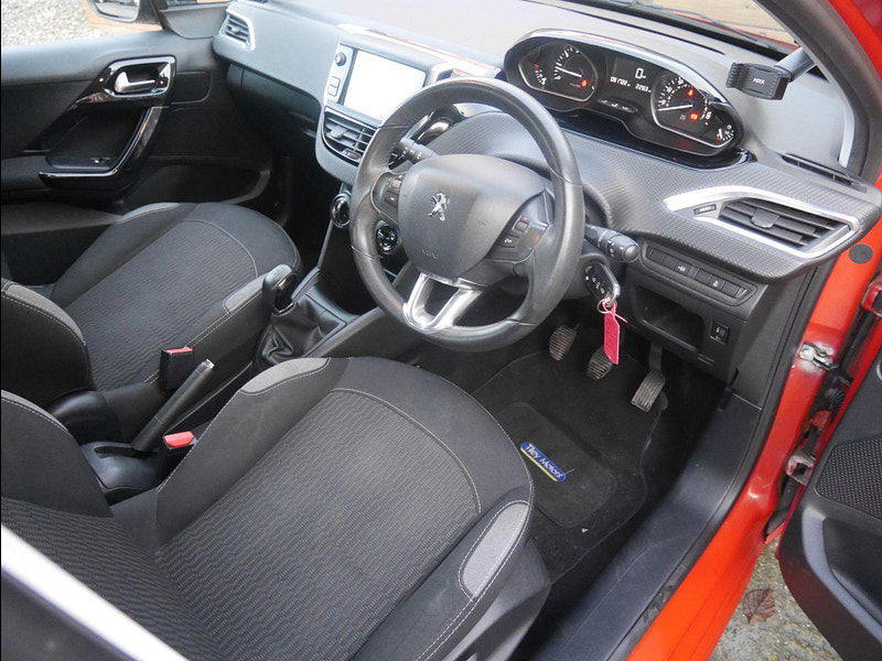 Peugeot 208 1.2 PureTech Active Hatchback 5dr Petrol Manual Euro 6 (82 ps) 5dr Manual 2026