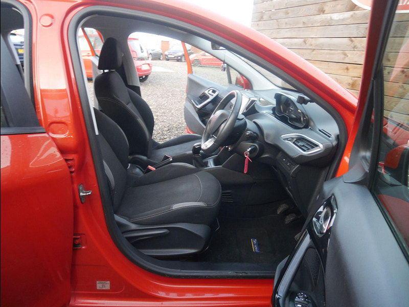 Peugeot 208 1.2 PureTech Active Hatchback 5dr Petrol Manual Euro 6 (82 ps) 5dr Manual 2026