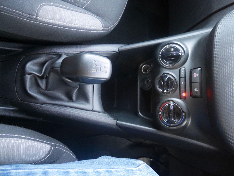 Peugeot 208 1.2 PureTech Active Hatchback 5dr Petrol Manual Euro 6 (82 ps) 5dr Manual 2026