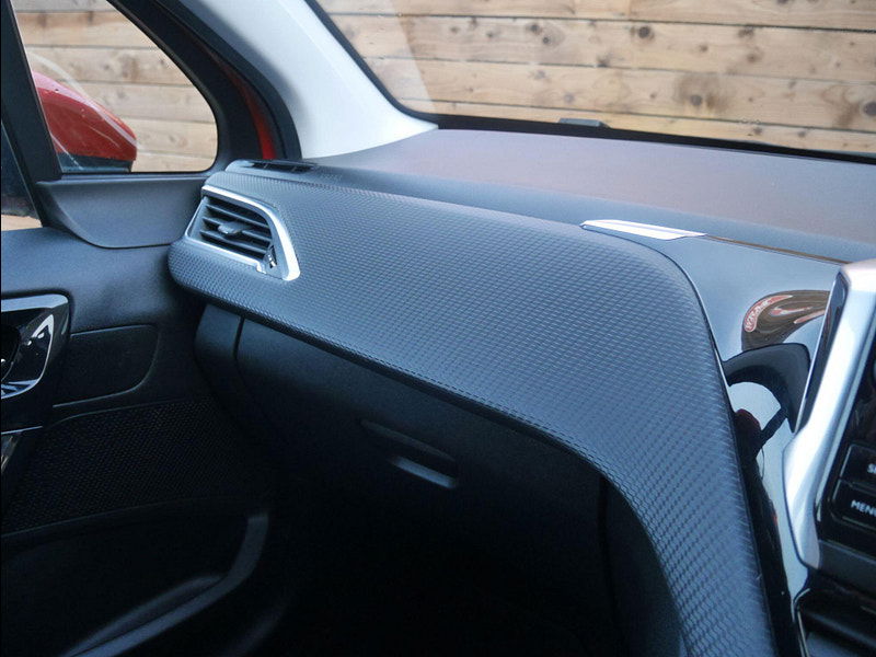 Peugeot 208 1.2 PureTech Active Hatchback 5dr Petrol Manual Euro 6 (82 ps) 5dr Manual 2026