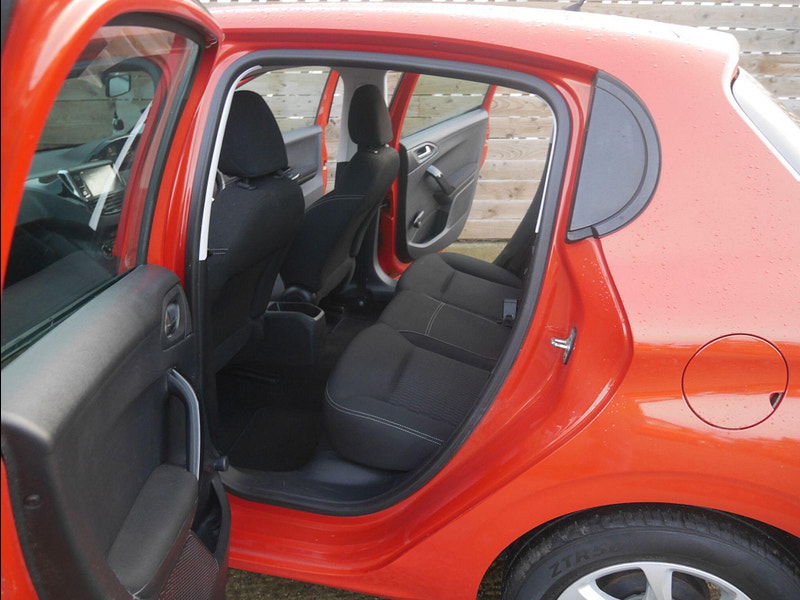 Peugeot 208 1.2 PureTech Active Hatchback 5dr Petrol Manual Euro 6 (82 ps) 5dr Manual 2026