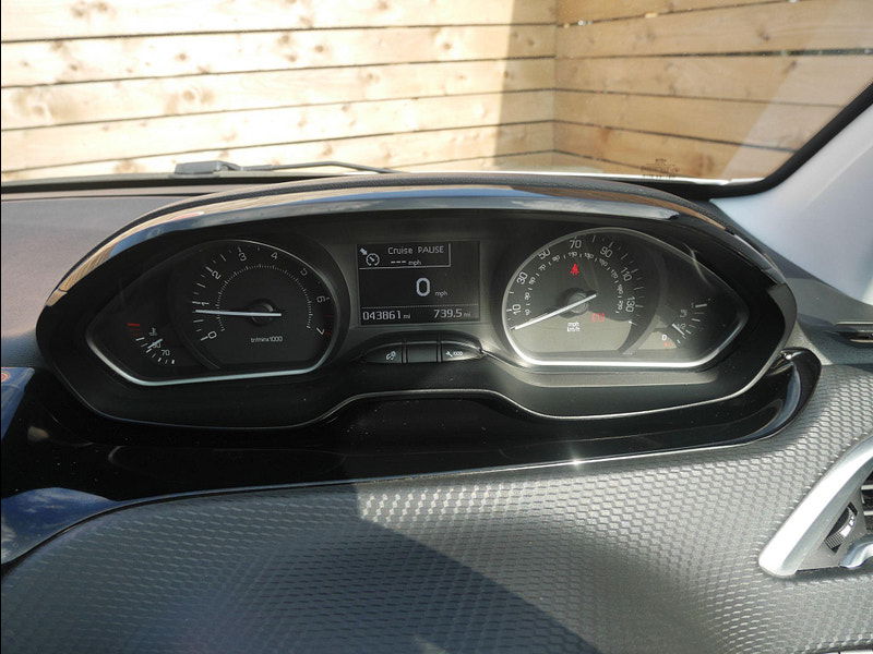 Peugeot 208 1.2 PureTech Allure Premium Euro 6 5dr 5dr Manual 2025