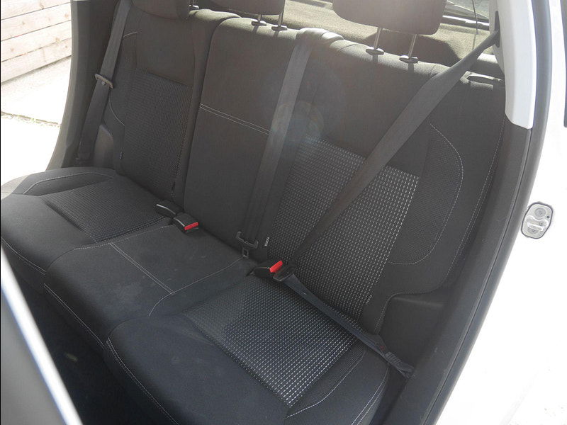 Peugeot 208 1.2 PureTech Allure Premium Euro 6 5dr 5dr Manual 2025