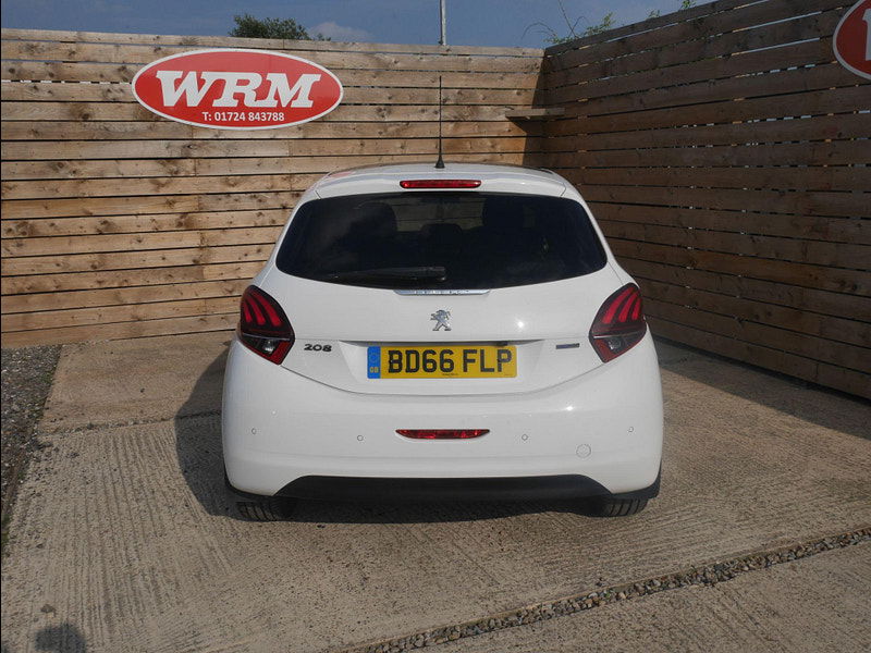 Peugeot 208 1.2 PureTech Allure Premium Euro 6 5dr 5dr Manual 2025