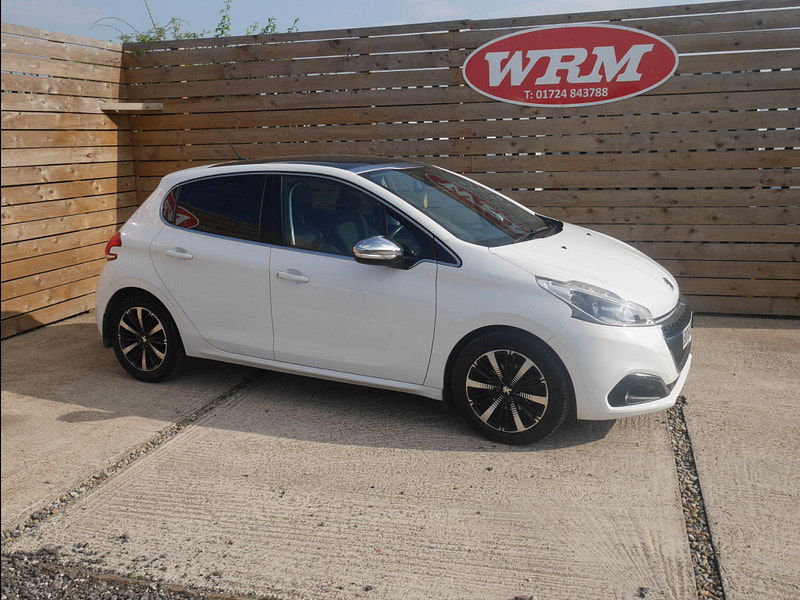 Peugeot 208 1.2 PureTech Allure Premium Euro 6 5dr 5dr Manual 2025