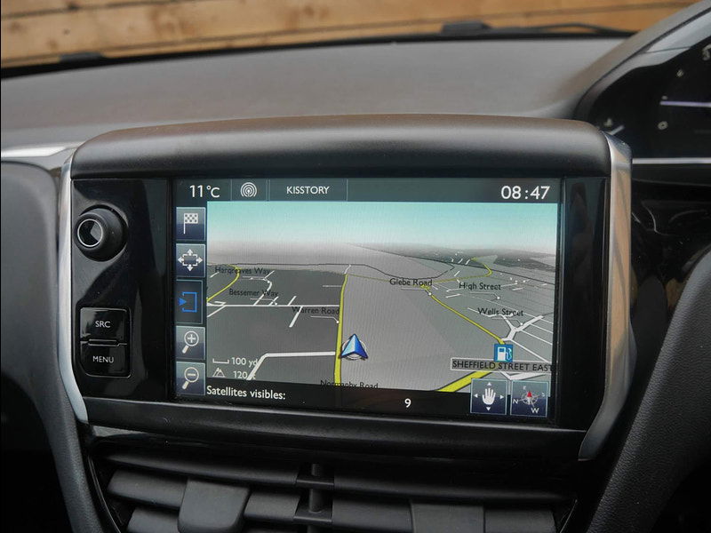 Peugeot 208 1.2 VTi PureTech Roland Garros Euro 5 5dr 5dr Manual 2025